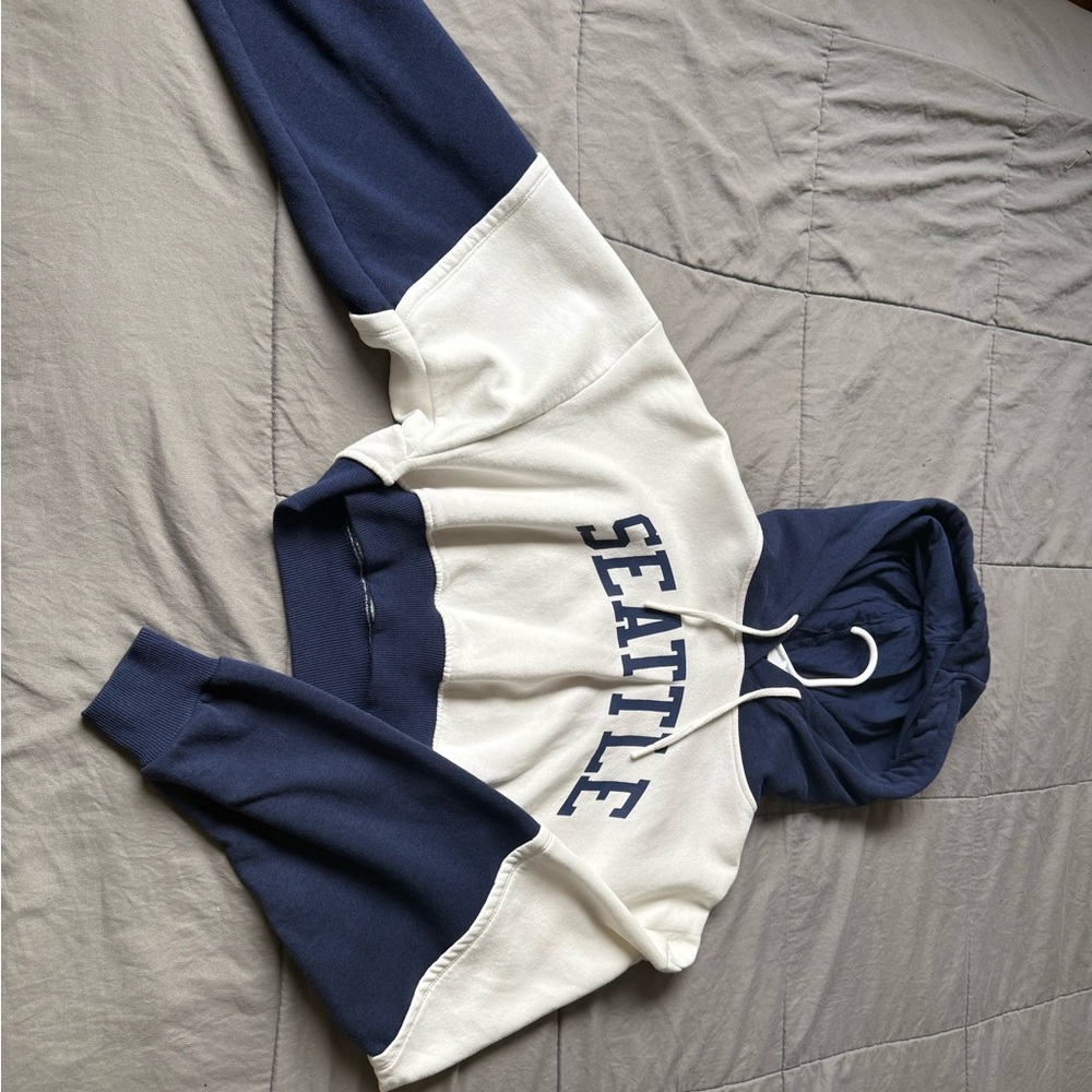 Primark Navy and White Hoodie